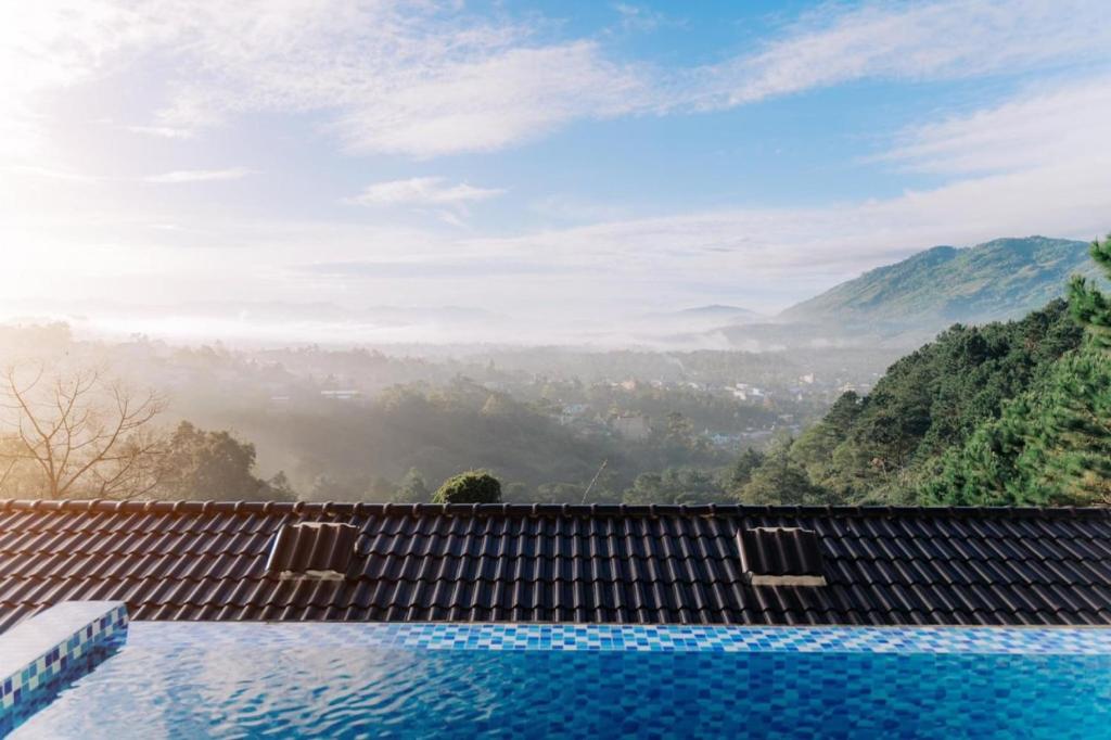 Swimming pool sa o malapit sa Maysa Villa