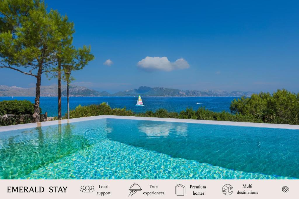 Bazén v ubytování Villa Seablue by Esteva Emerald Stay nebo v jeho okolí