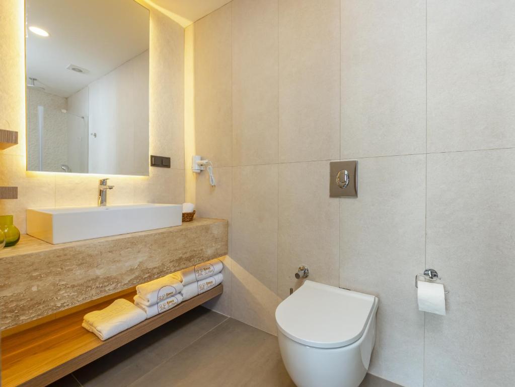 Ema Houses - Quarto Duplo Deluxe Com Varanda