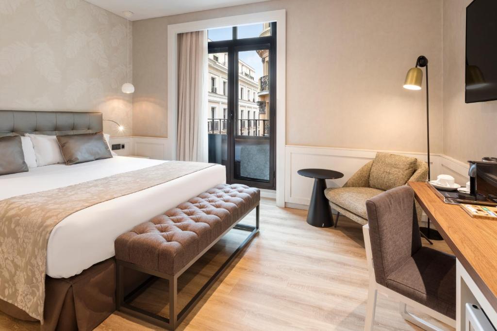 Catalonia Puerta del Sol - Resim 14