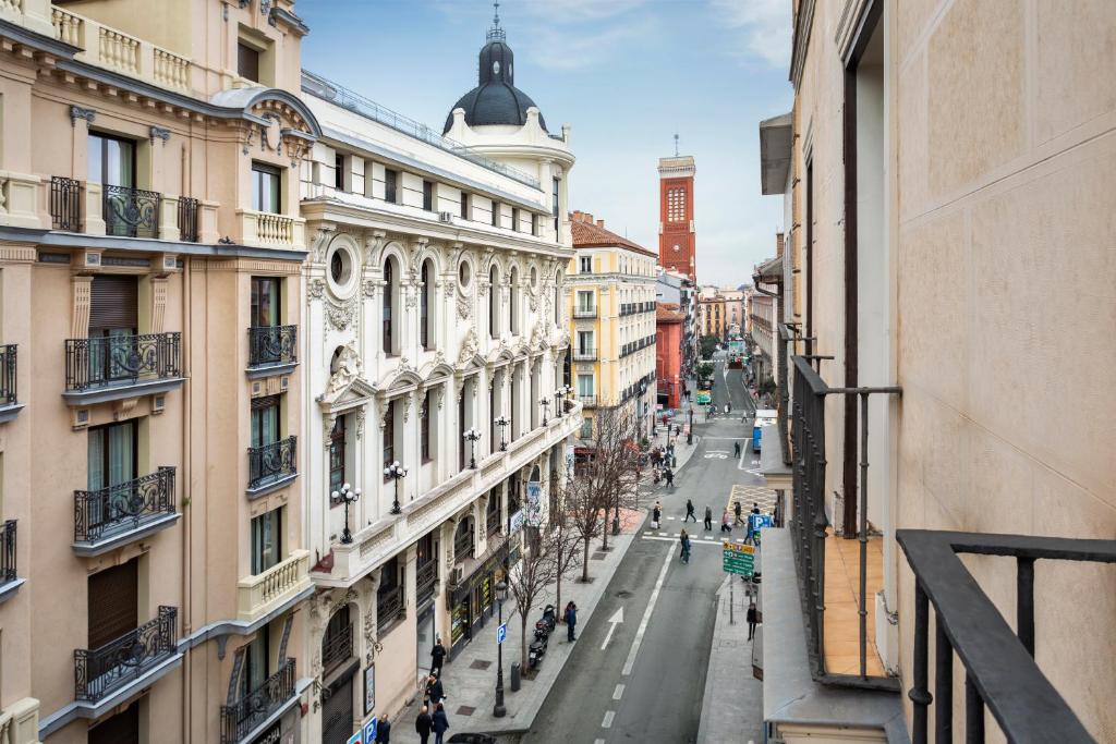 Catalonia Puerta del Sol - 15