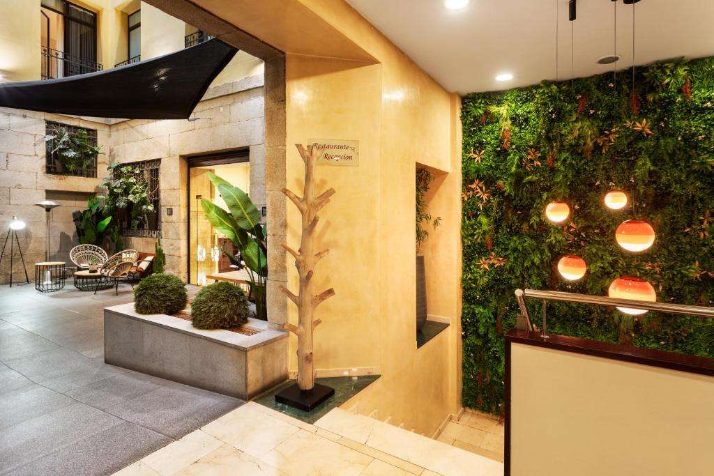 Catalonia Puerta del Sol - Resim 8