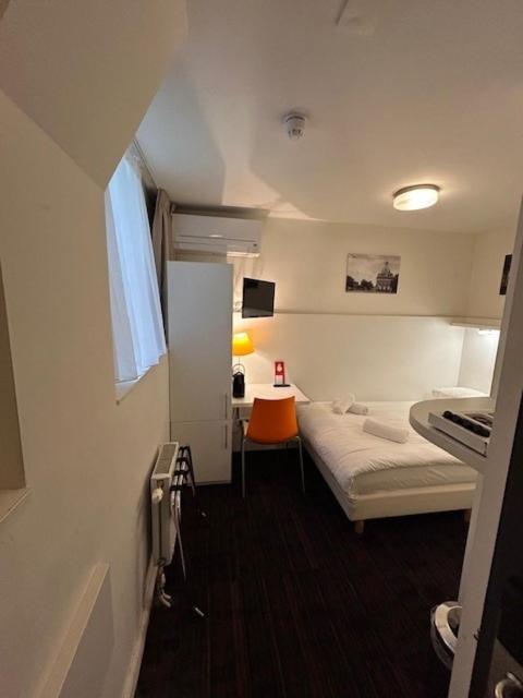 Multatuli Hotel - Resim 42