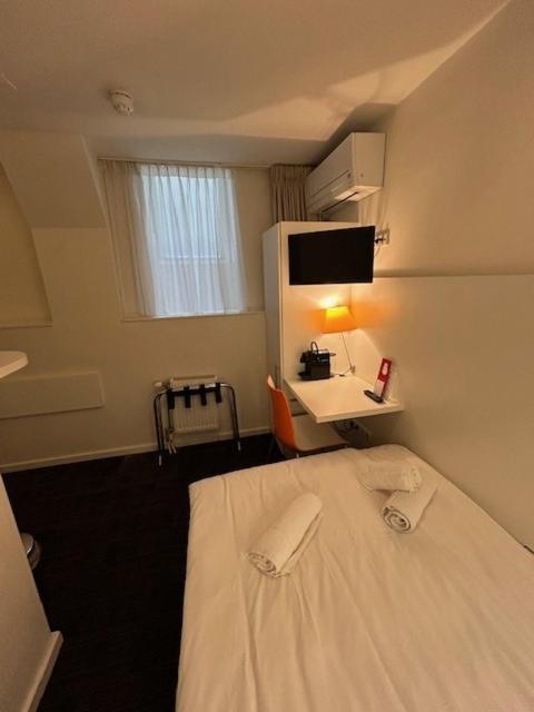 Multatuli Hotel - Resim 40