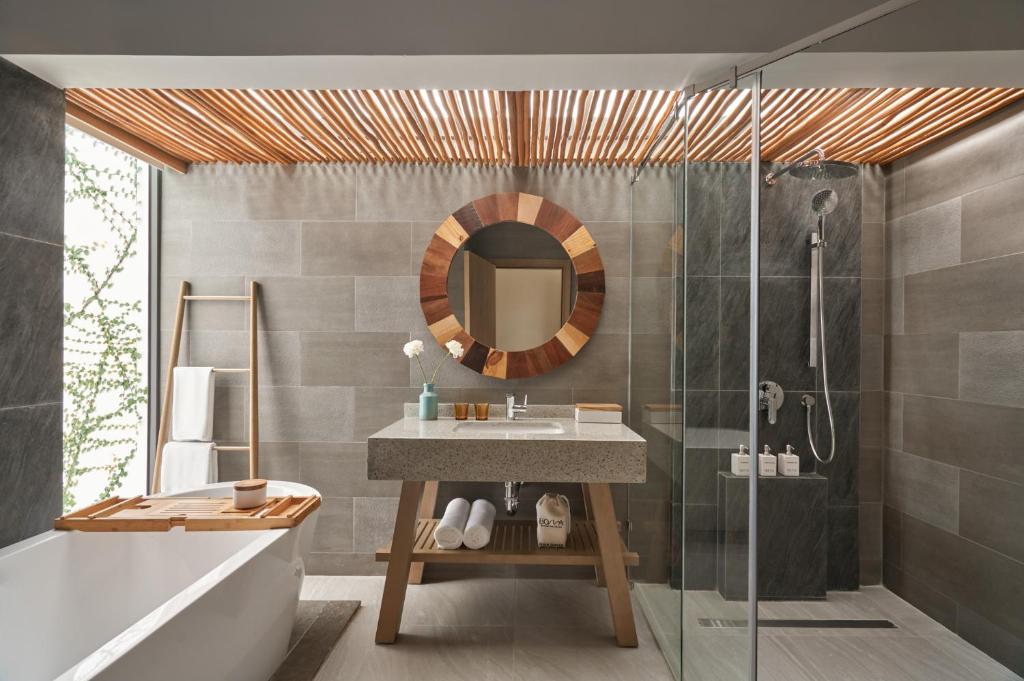 Oceanfront villa Nha Trang mã giảm giá