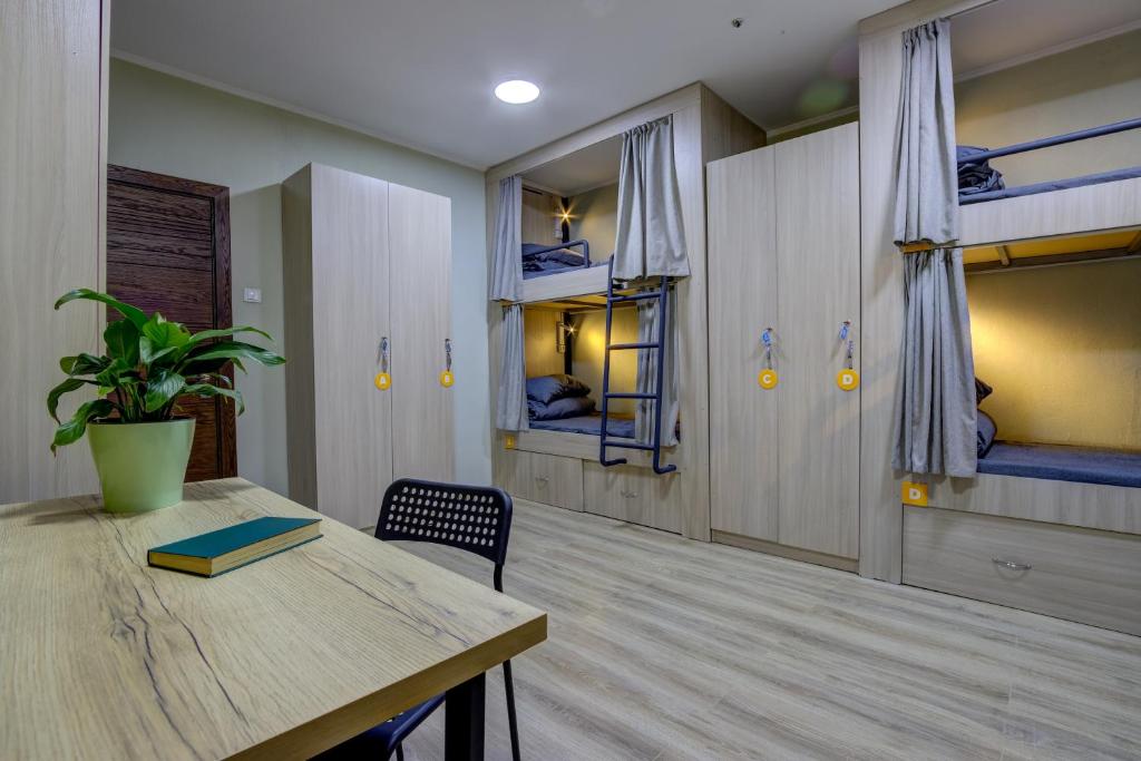 People Hostel & Coworking - Cama Em Dormitório Feminino De 6 Camas