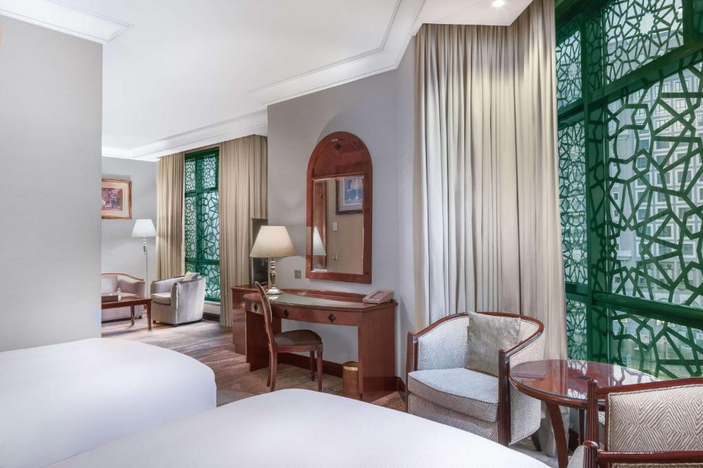 Hilton City Hotel