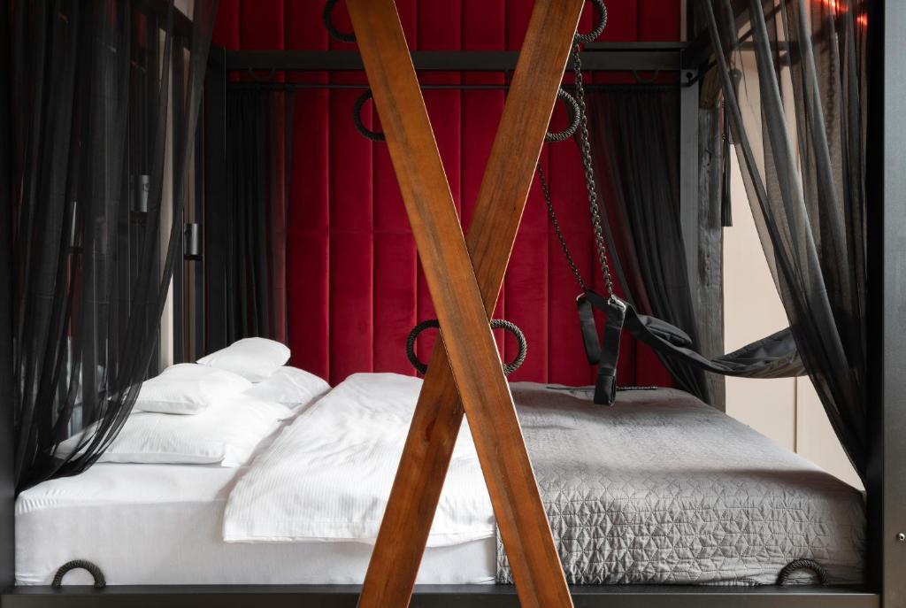 Exclusive BDSM Apartment Kraków - ADULTS ONLY - 9