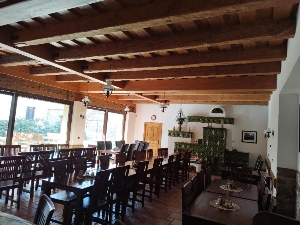 Restaurace v ubytování Penzion a hostinec Na Návsi