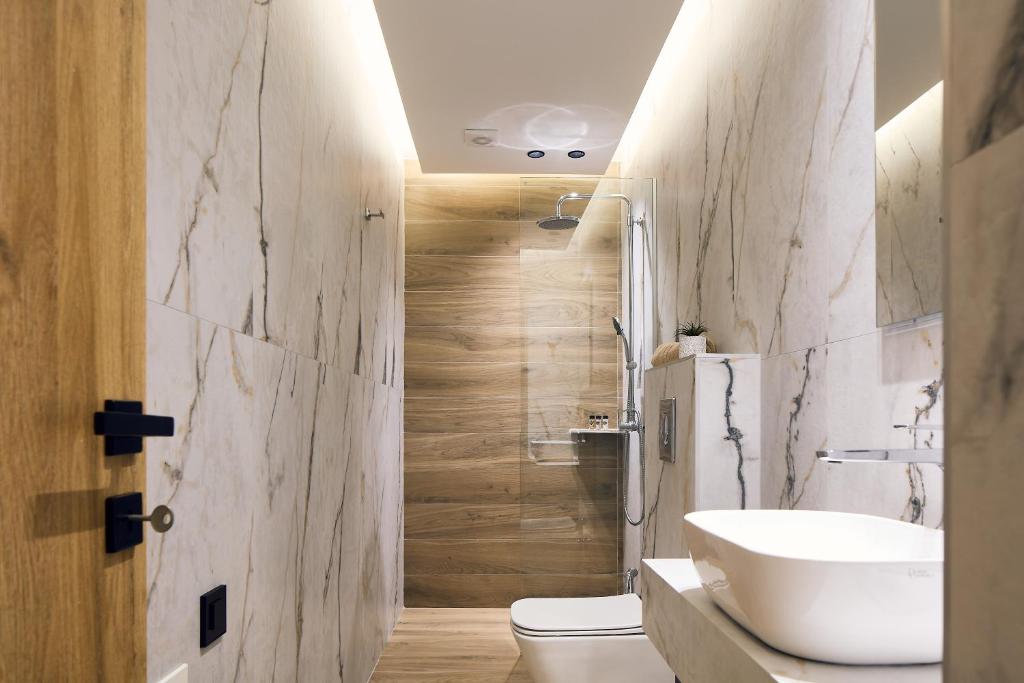 Grande Madonna Luxury Boutique Suites - 9