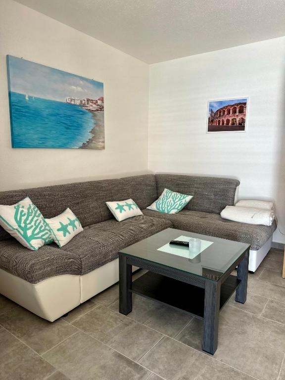 Posezení v ubytování Apartament Sunny Mimice z widokiem na morze