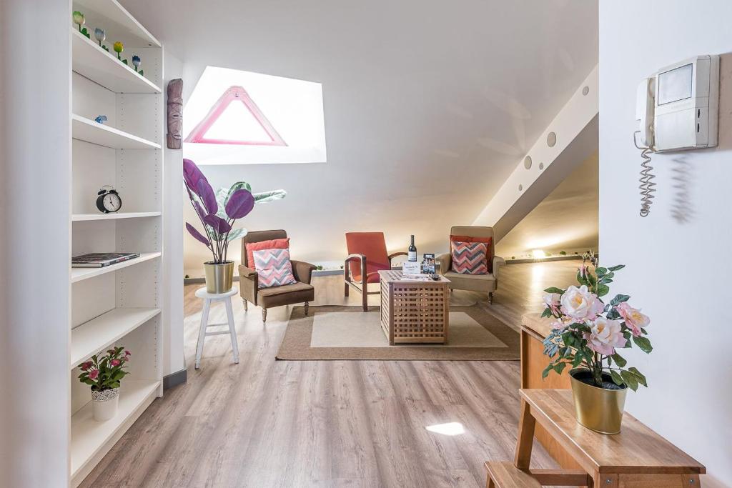 GuestReady - Red Stripes - One-Bedroom Apartment