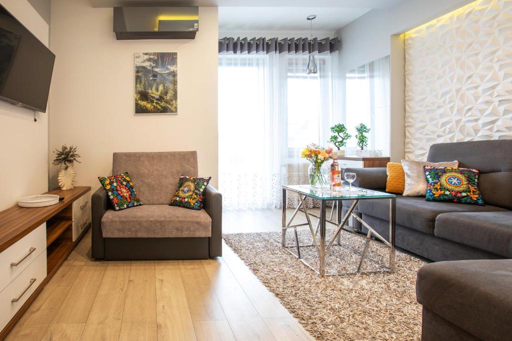 Posedenie v ubytovaní Apartamenty & Spa Stara Polana