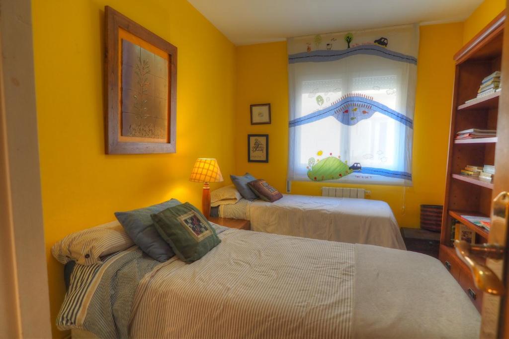Posteľ alebo postele v izbe v ubytovaní Center Family Apartment by Hello Homes Sitges