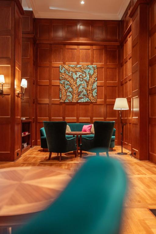 Posezení v ubytování Parkhotel Quellenhof Aachen