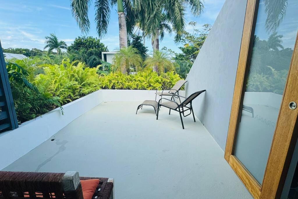 Balkón nebo terasa v ubytování Private Garden Villa