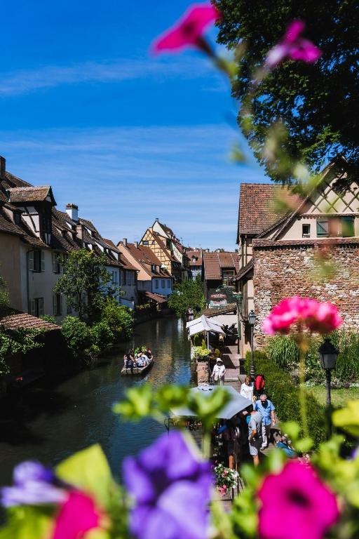 Travel Homes - Tanneur 6, heart of Petite Venise – photo 17