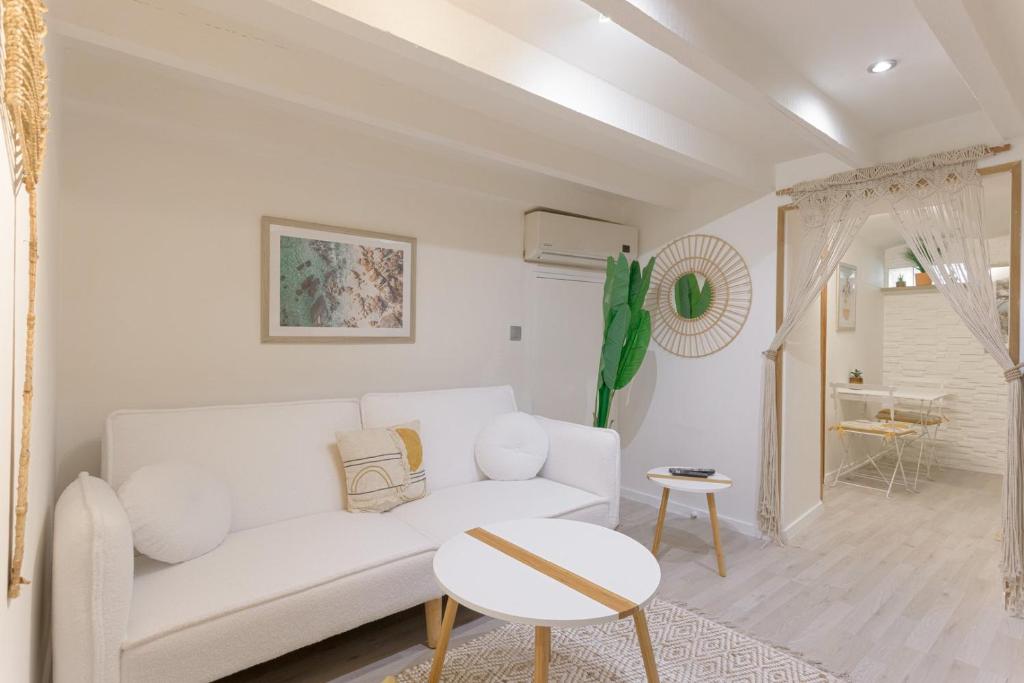 Zdjęcie z galerii obiektu Appartement 2 pièces cosy et élégant à Cannes w Cannes