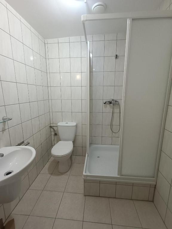Hotel Kęszyca Leśna - Habitación Triple Con Baño Privado