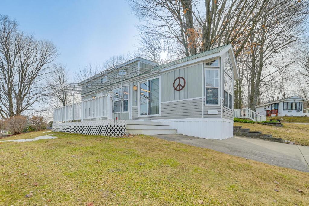Holiday home Alanson Home with Grill 23 Mi to Mackinaw Island, USA