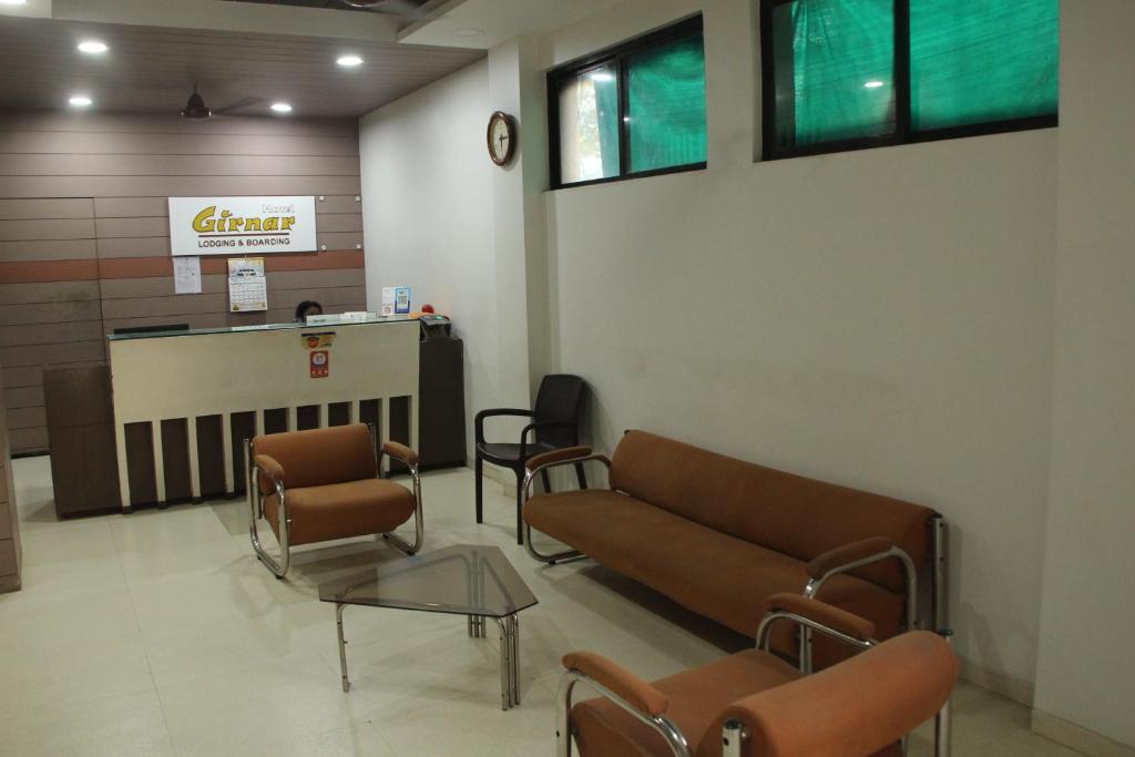 Posezení v ubytování Hotel Girnar