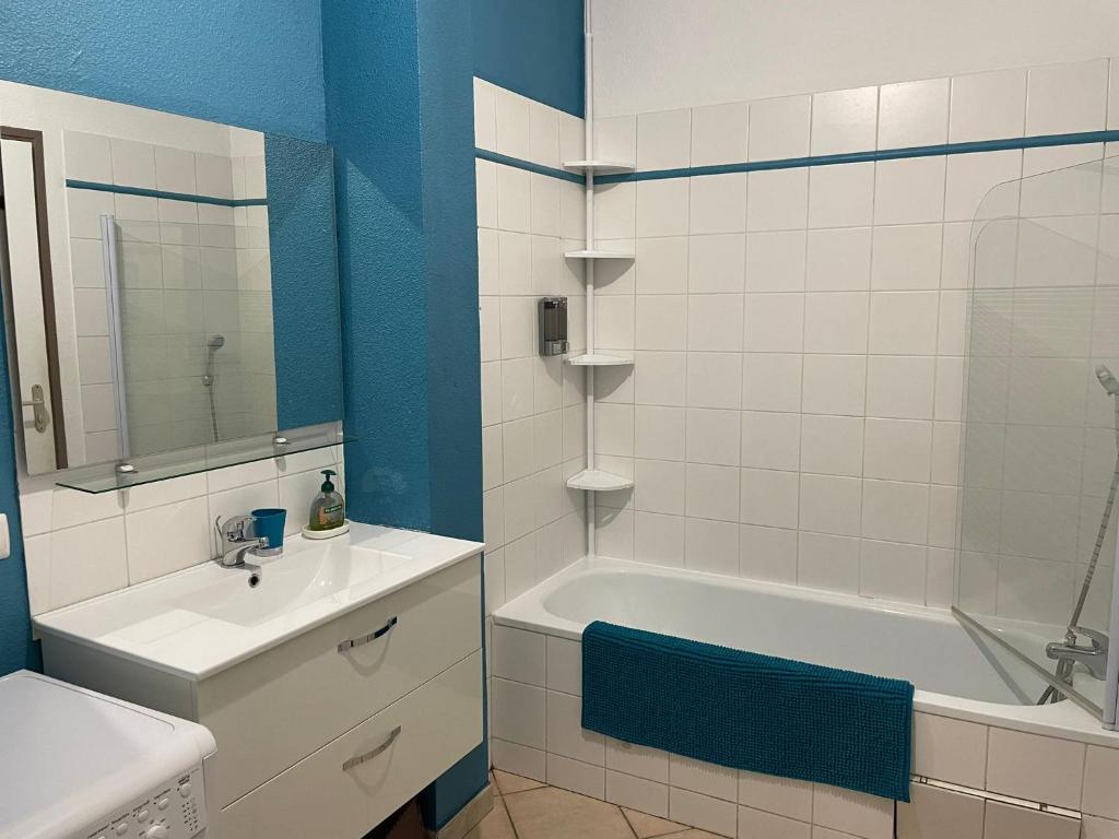 Kúpeľňa v ubytovaní Arles appartement en plein centre historique