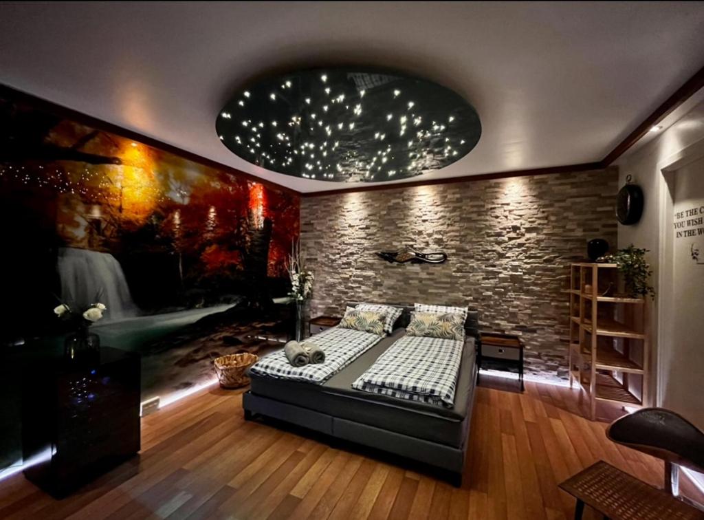 Postel nebo postele na pokoji v ubytování Barneys Rooms