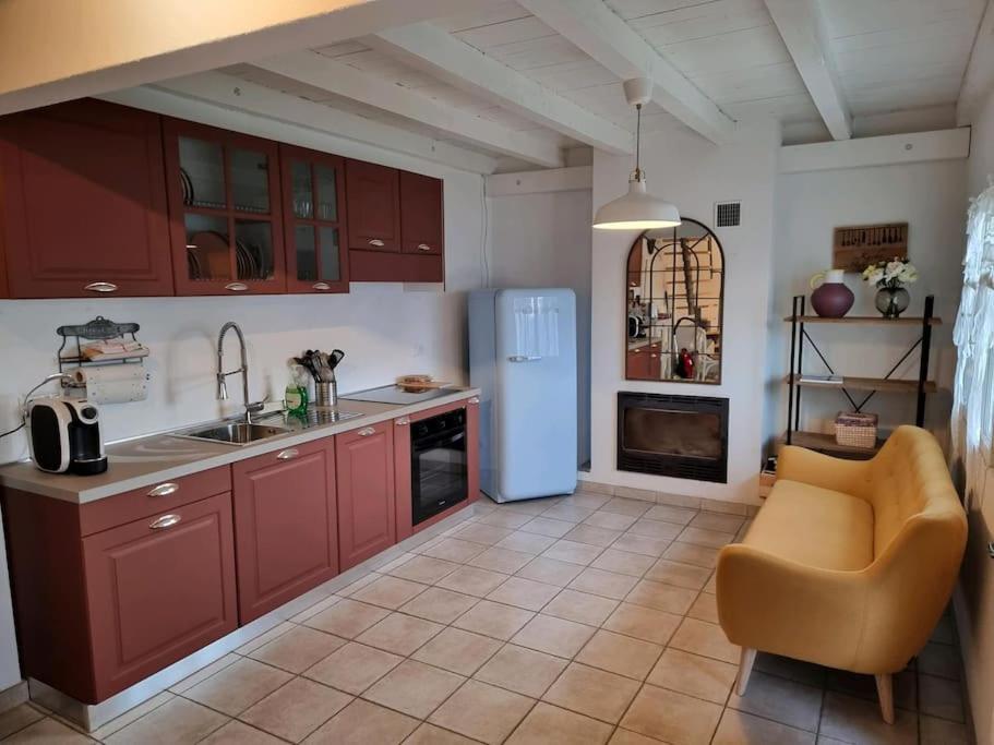 Η κουζίνα ή μικρή κουζίνα στο Casa Camellia mit Seeblick