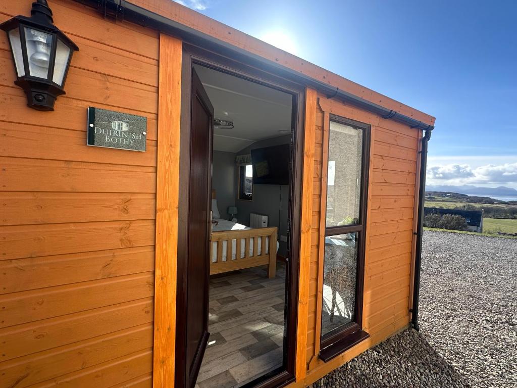 Fotografie z fotogalerie ubytování Duirinish Pods with Private Hot Tubs and Duirinish Bothy with No Hot Tub v destinaci Plockton