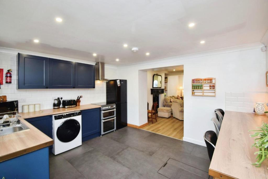 Modern Cottage 3 Bed Family Walking & Cycling, Cefncoedycymmer