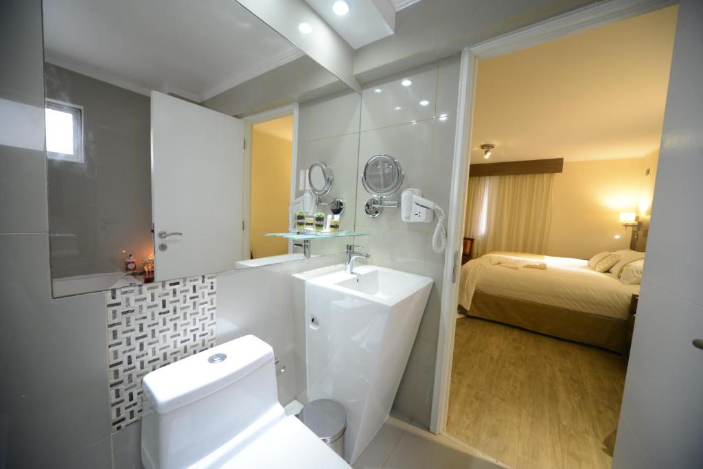 Gallery image of Hotel Boutique Reyall in Santiago