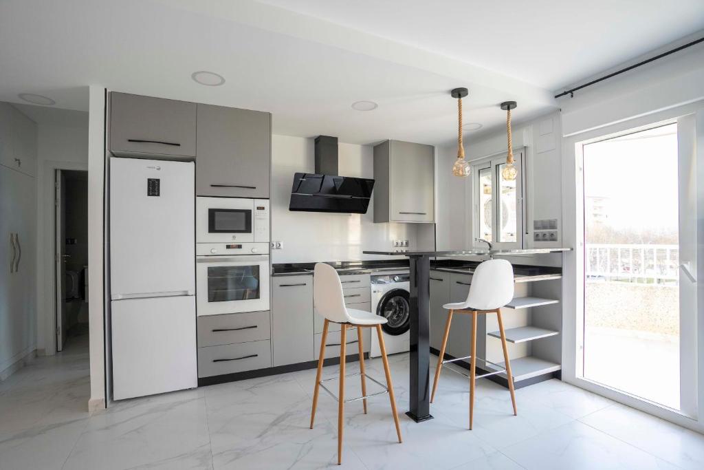 Η κουζίνα ή μικρή κουζίνα στο Cómodo apartamento en Playa Gandia