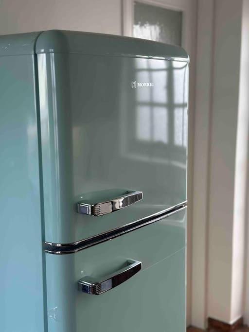 Cucina o angolo cottura di Linear Flat - City Center - Private Parking