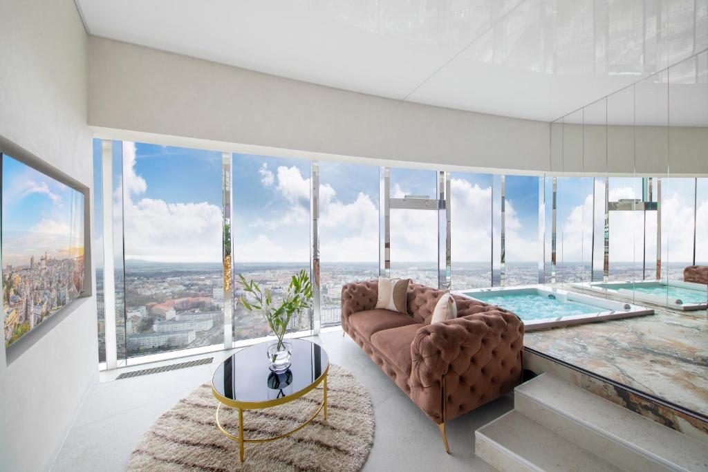Apartamenty Sky Tower z Jakuzzi Przy Oknie by BQQK - 3
