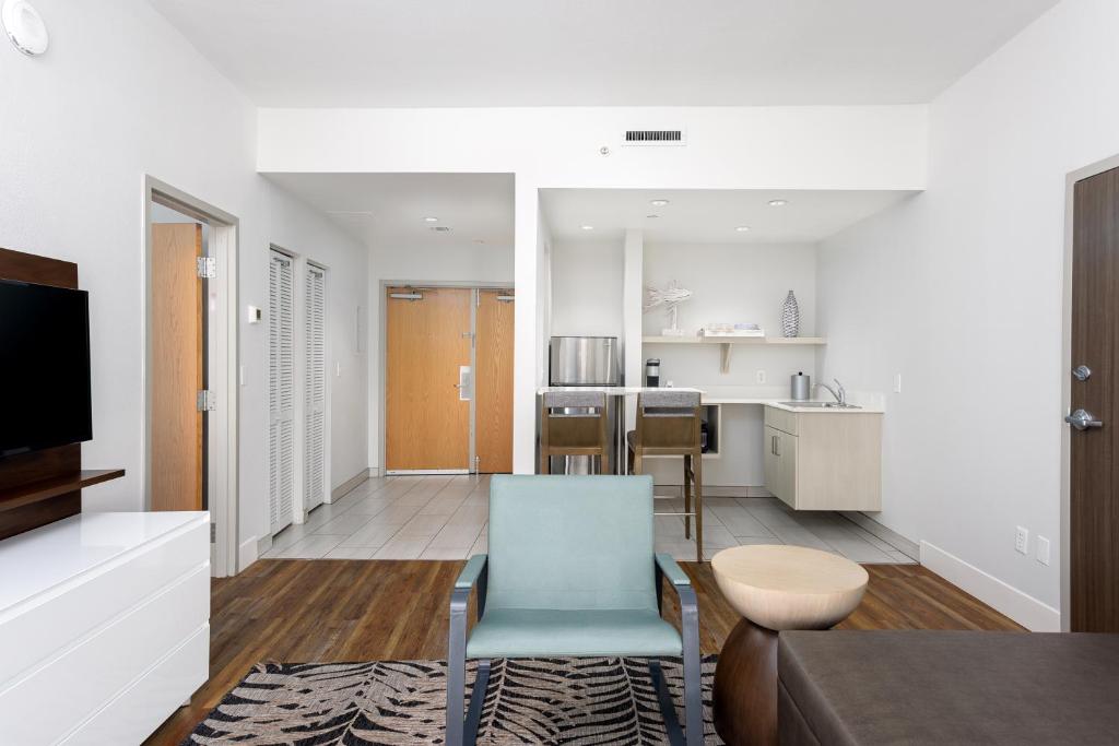 Holiday Inn Express Pensacola Beach by IHG photo