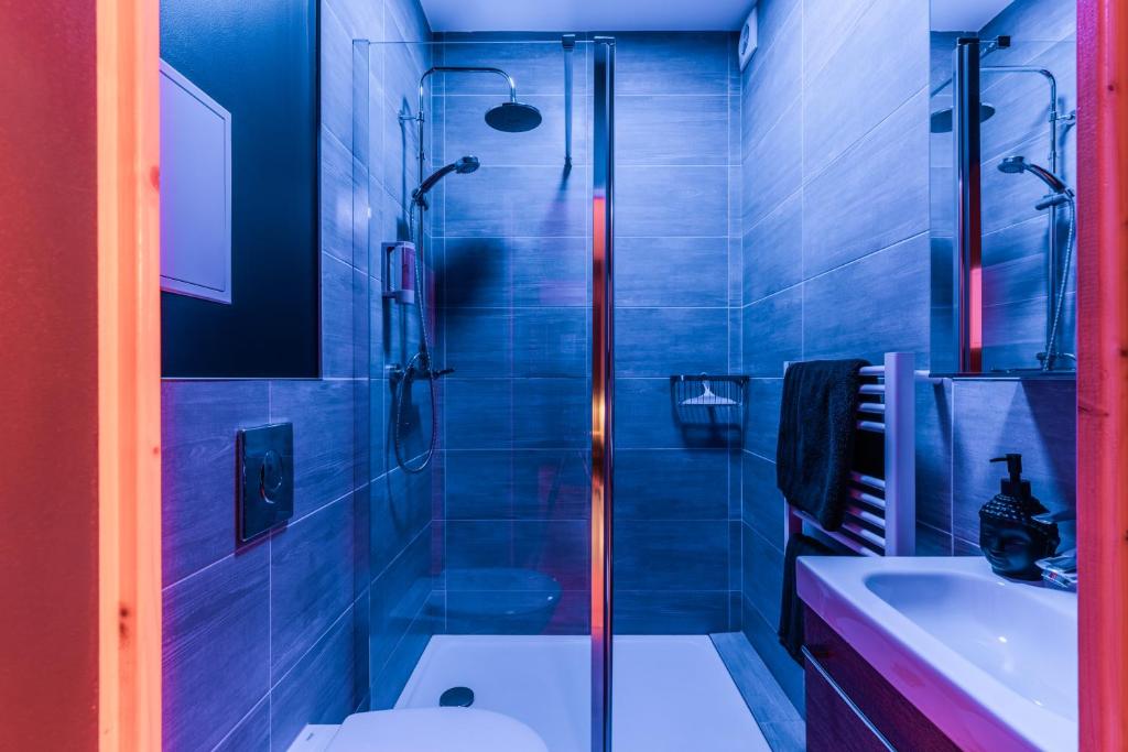 Koupelna v ubytování "STUDIO GOLD" Proche Gare - Netflix - Wifi - Cuisine