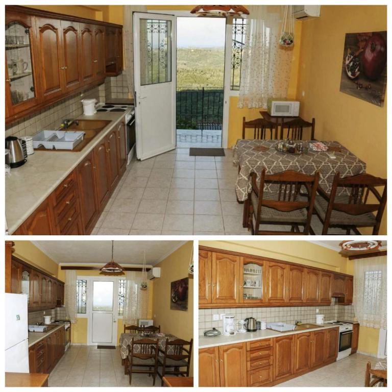 A kitchen or kitchenette at Nikolas view house