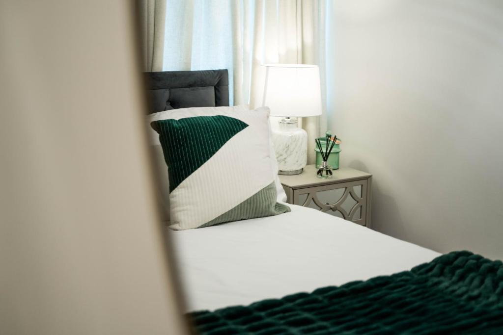 Fotografie z fotogalerie ubytování Bucks Luxury Apartment - free parking v destinaci Buckinghamshire