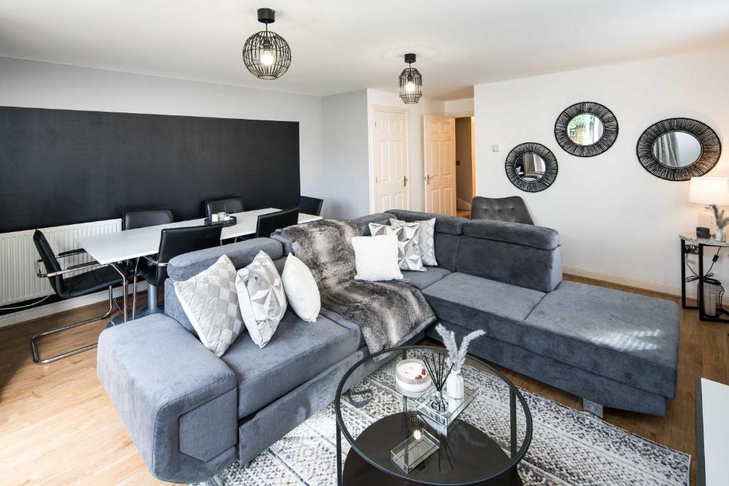 Fotografie z fotogalerie ubytování Bucks Luxury Apartment - free parking v destinaci Buckinghamshire
