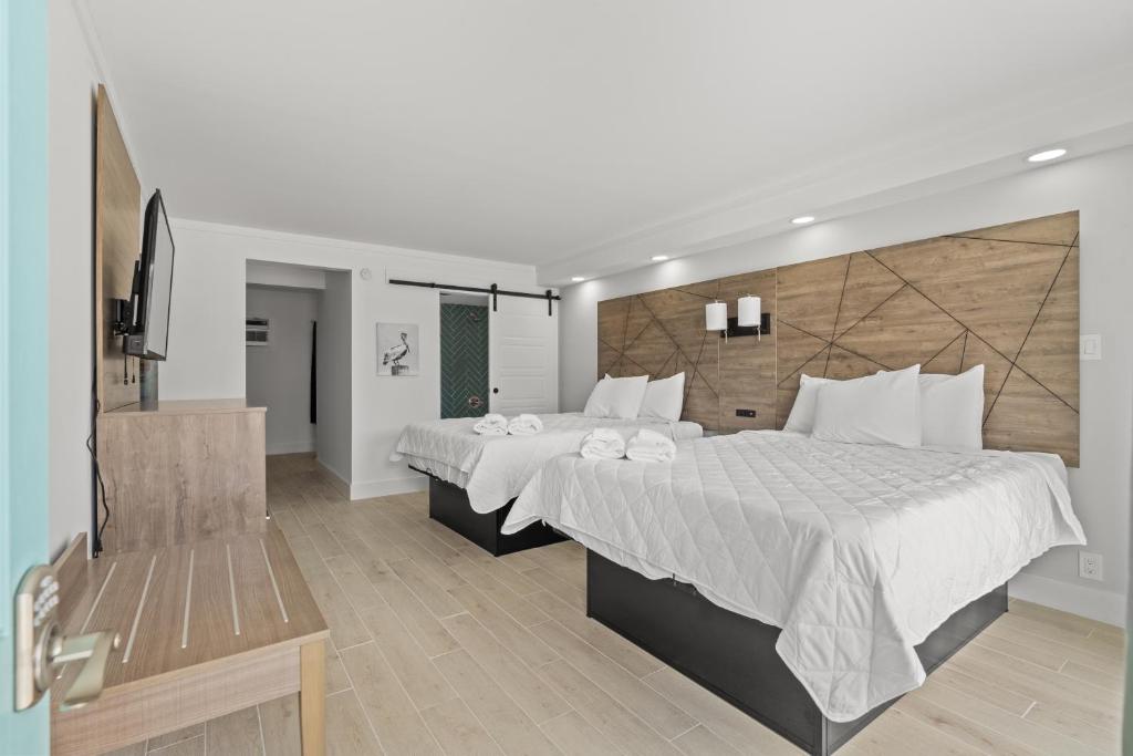 Fin's Inn - Deluxe Triple Room