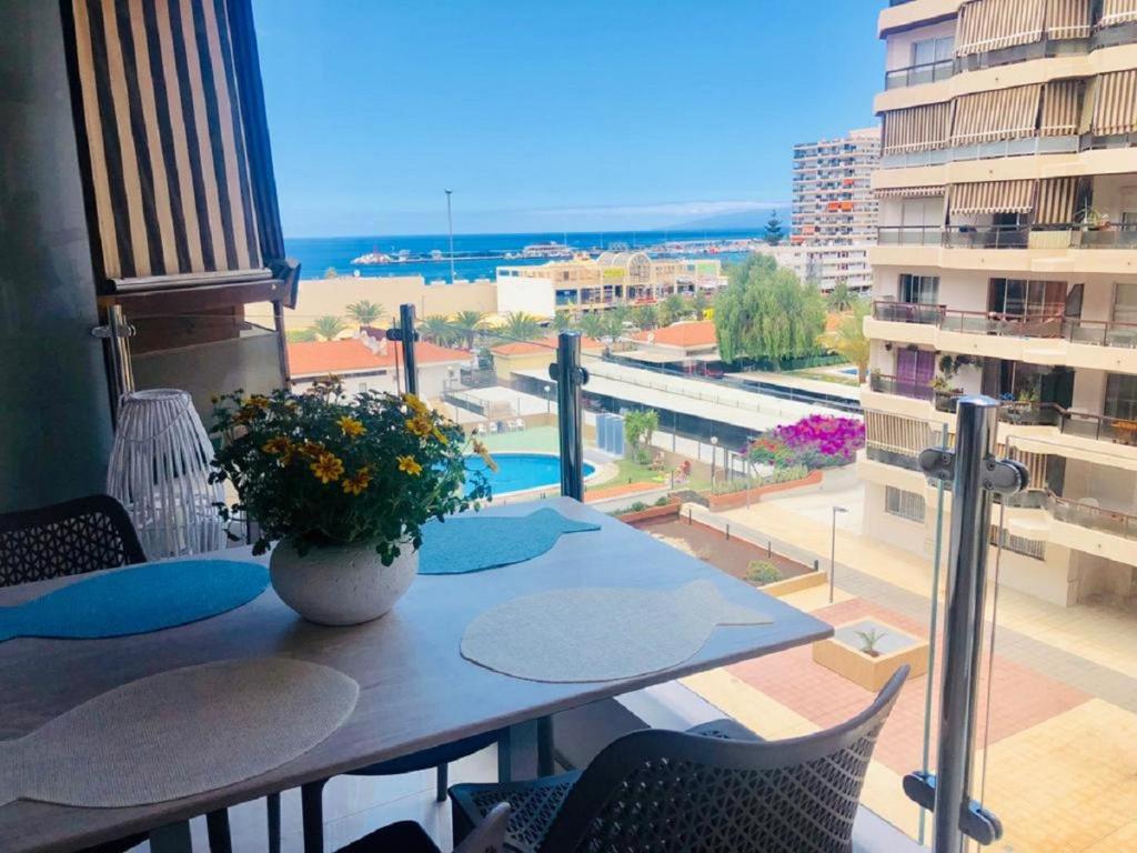 Balkón nebo terasa v ubytování Luxury Bahia Sea Views By Deihu Experiences