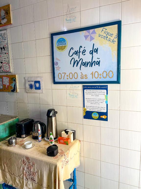 Certifikát, hodnocení, plakát nebo jiný dokument vystavený v ubytování Onça da Praia Hostel