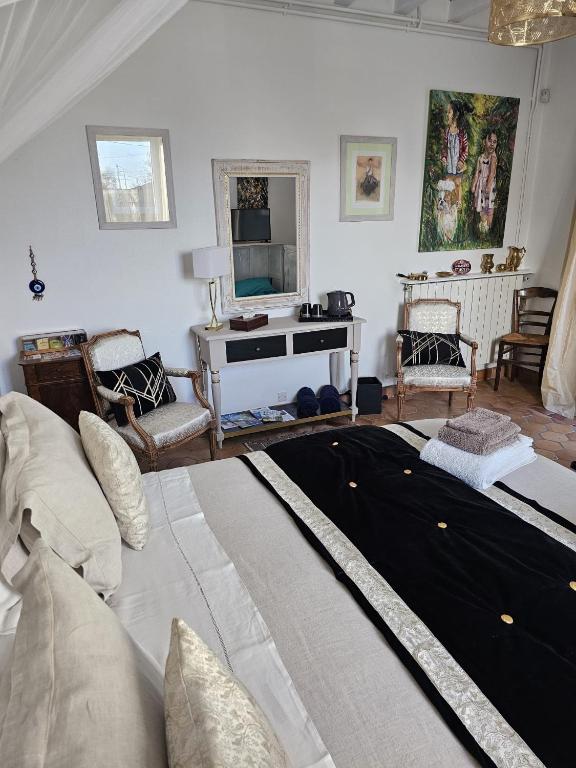 Chambre d'Hôtes LES ROCHES - Driepersoonskamer