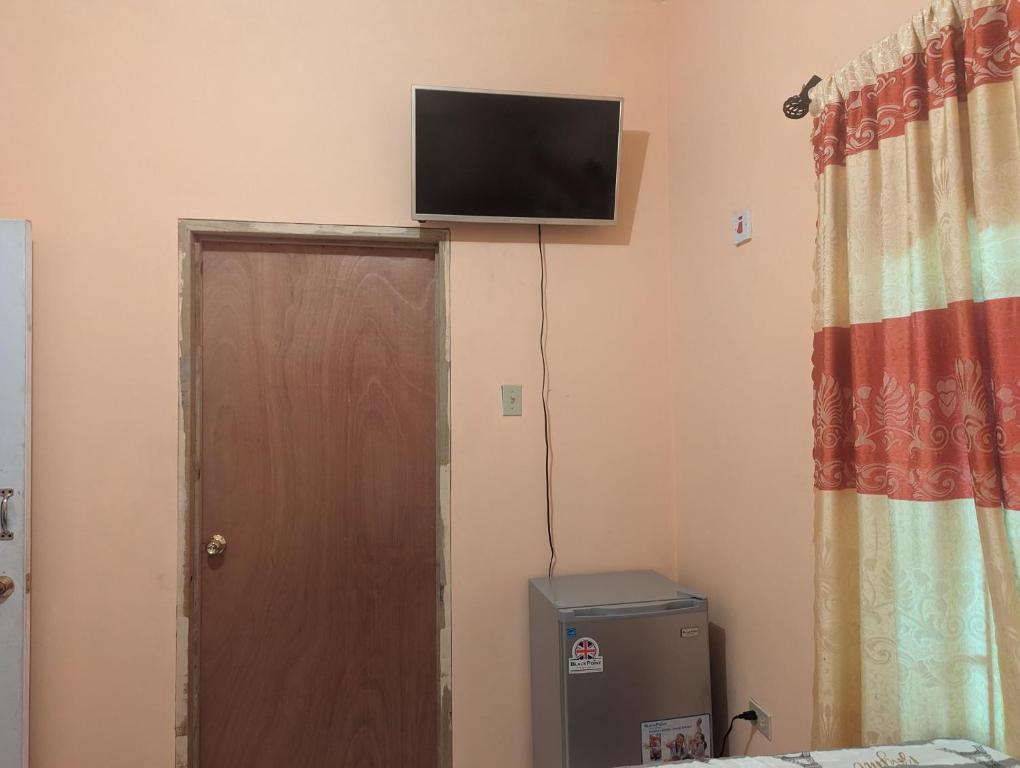 Guest Suite in Old Harbour - Deluxe Room