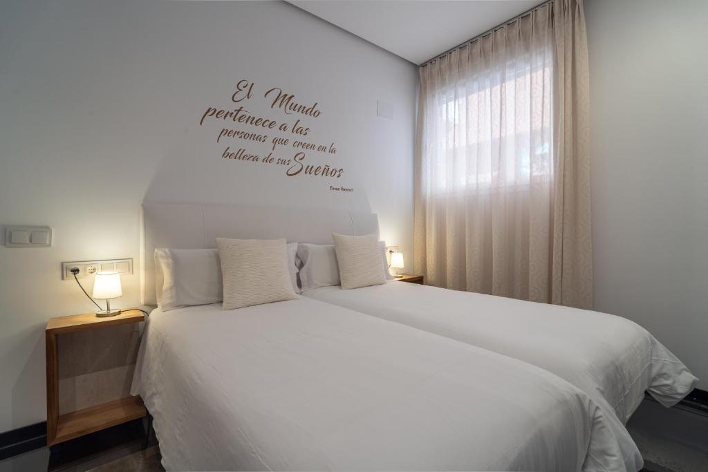 CMDreams Gold- Apartamentos turísticos con ruinas romanas en el centro de Mérida - 9