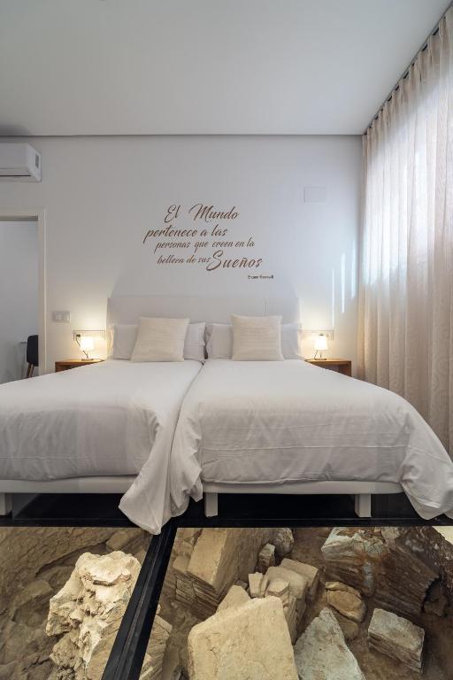 CMDreams Gold- Apartamentos turísticos con ruinas romanas en el centro de Mérida - 3