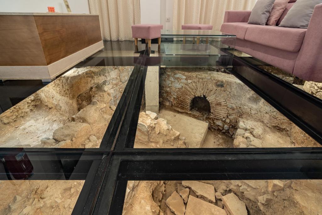 CMDreams Gold- Apartamentos turísticos con ruinas romanas en el centro de Mérida - 2