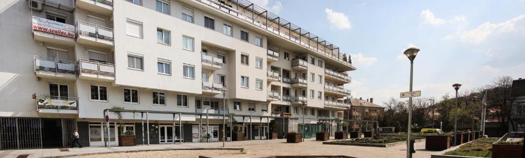 Budova, v ktorej sa apartmán nachádza