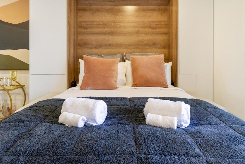 Urban Retreat at 8 Wilmer: Upper Level Studio Gem - Resim 21