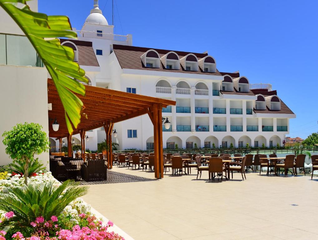 Restaurace v ubytování Side Crown Serenity Ultra All Inclusive